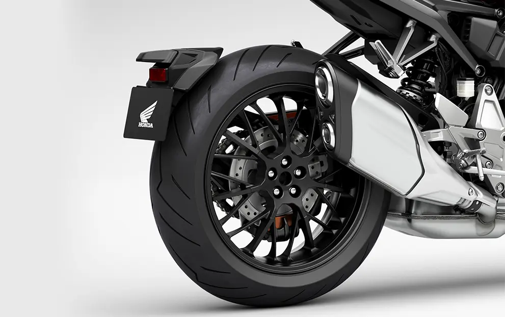 CB 1000R — detalhe