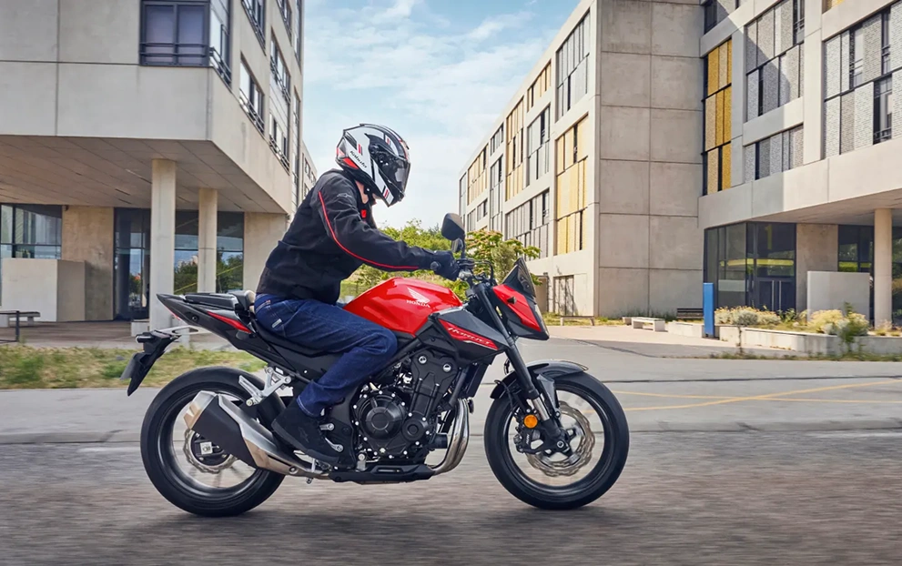 CB 500F — detalhe